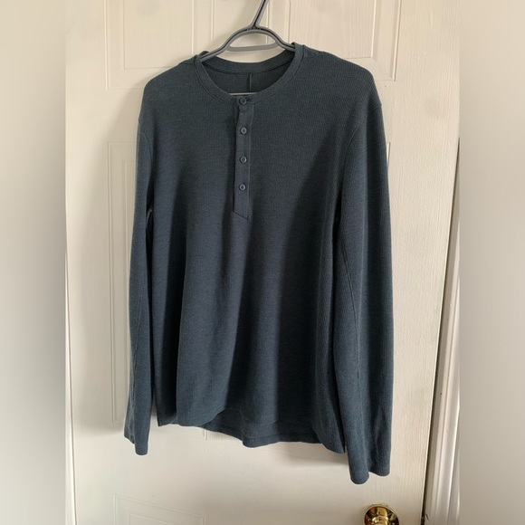 Lululemon Shift Stitch Henley Poseidon Size Medium - Picture 4 of 6